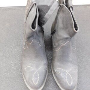 Western Booties, Size 6.5M, AR CORRALE, Light Black with stitching